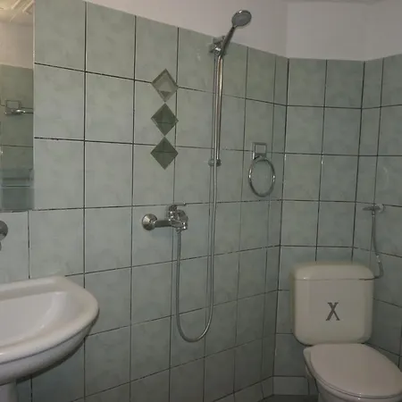 招待所 Lenny 克兰内沃